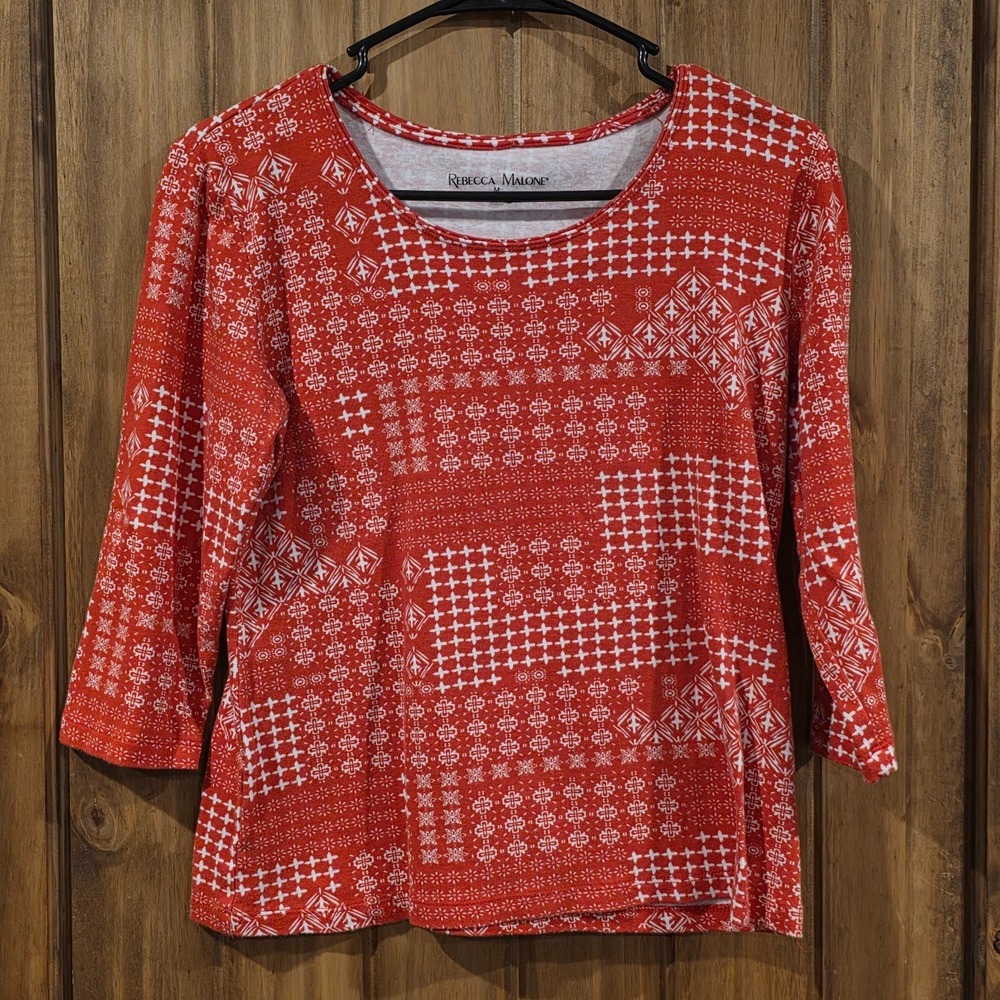 Rebecca Malone T-Shirt Top Womens Medium Red White Geometric Print 3/4 Sleeve